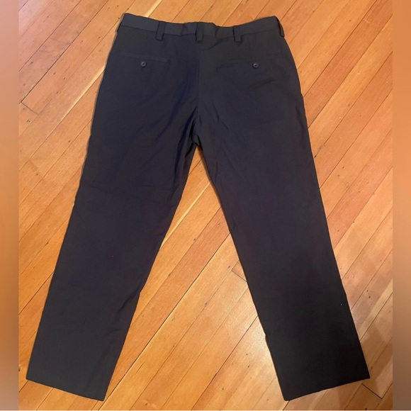 Kenneth Cole Men's Black Dress Pant. Size 36
Waist 34 Leg. Great Condition - Picture 4 of 6